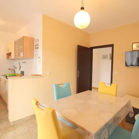 Apartment Irena Ap4 *