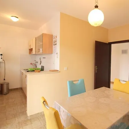 Irena Ap4 * Novigrad Istria